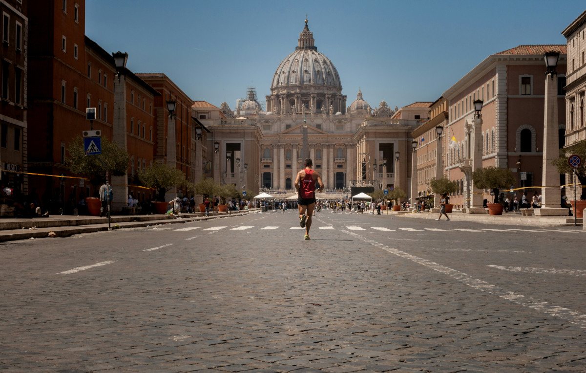 Jogging in Rome